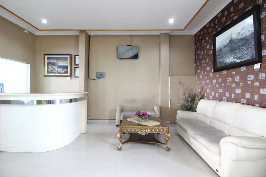 RedDoorz Plus @ Timoho