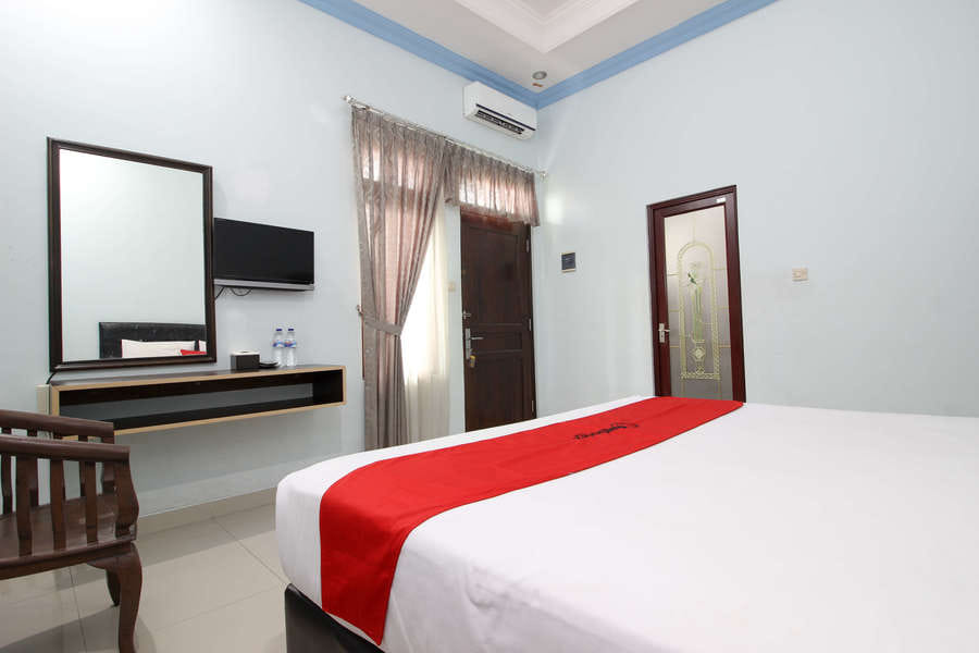 RedDoorz Plus @ Timoho