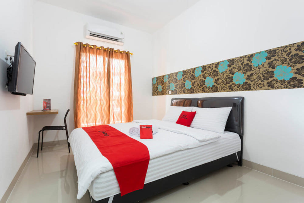 RedDoorz Room