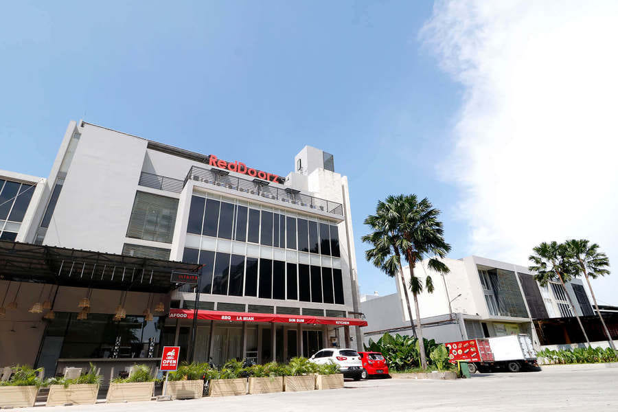 RedDoorz Plus @ Kapuk Business park