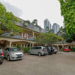 RedDoorz Plus @ Karet Pedurenan 3