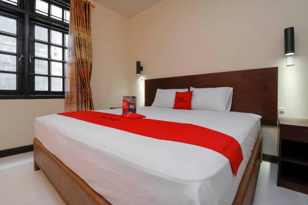 RedDoorz Room