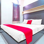 RedDoorz Plus Near Isola UPI