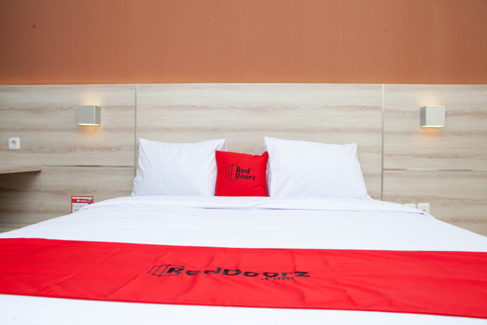 RedDoorz Room