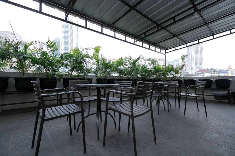 RedDoorz Plus near Plaza Indonesia