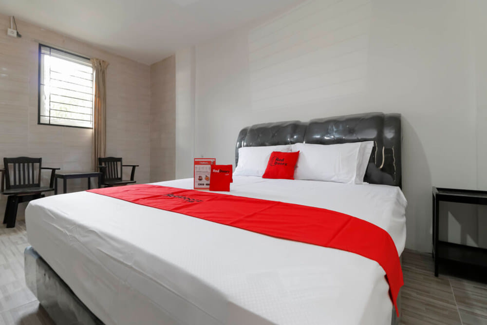 RedDoorz Room