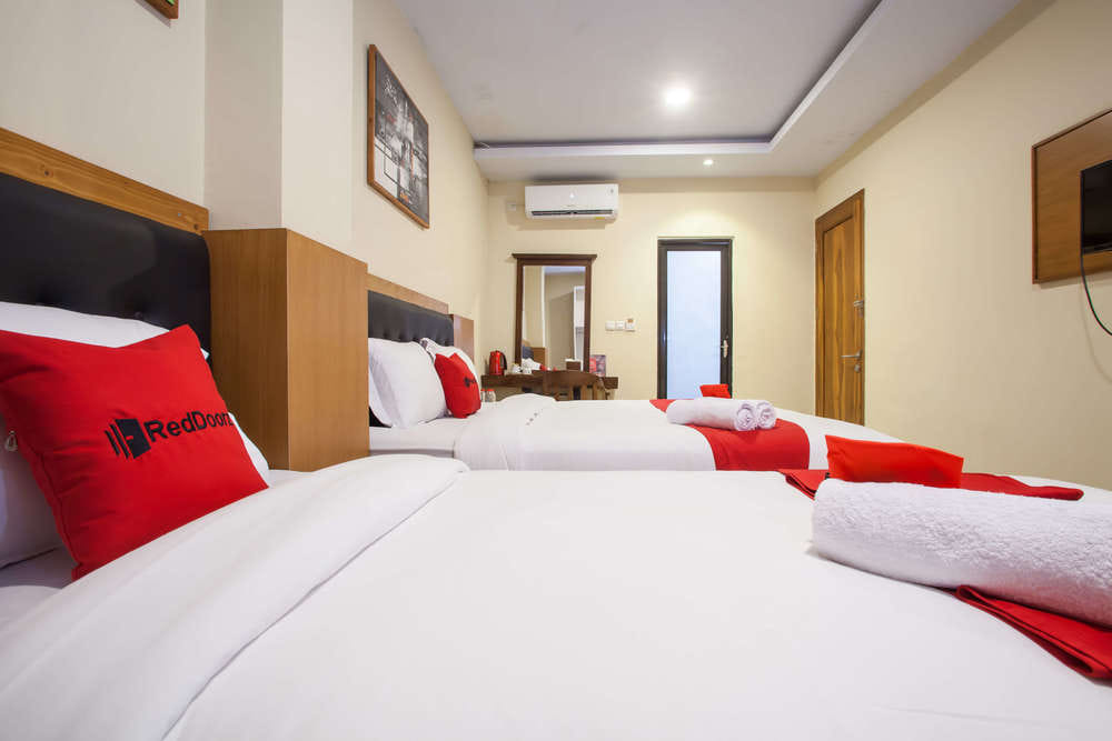 RedDoorz Family Room