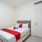 RedDoorz Plus near Siloam Karawaci 