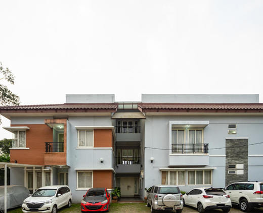 RedDoorz Plus near Siloam Karawaci 