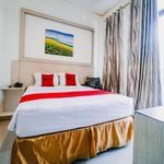 RedDoorz Plus near Sultan Hasanuddin Airport