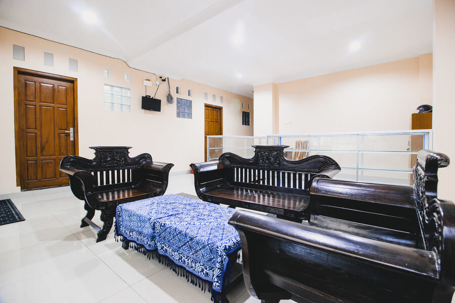 RedDoorz Plus @ Pogung Raya