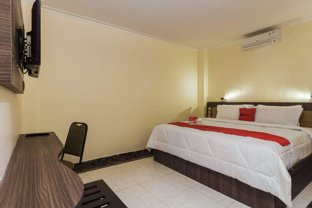 RedDoorz Room
