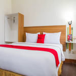 RedDoorz Plus @ Surapati 2