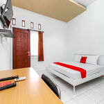 RedDoorz @ Jagakarsa 2