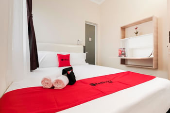 RedDoorz near Soekarno Hatta Airport
