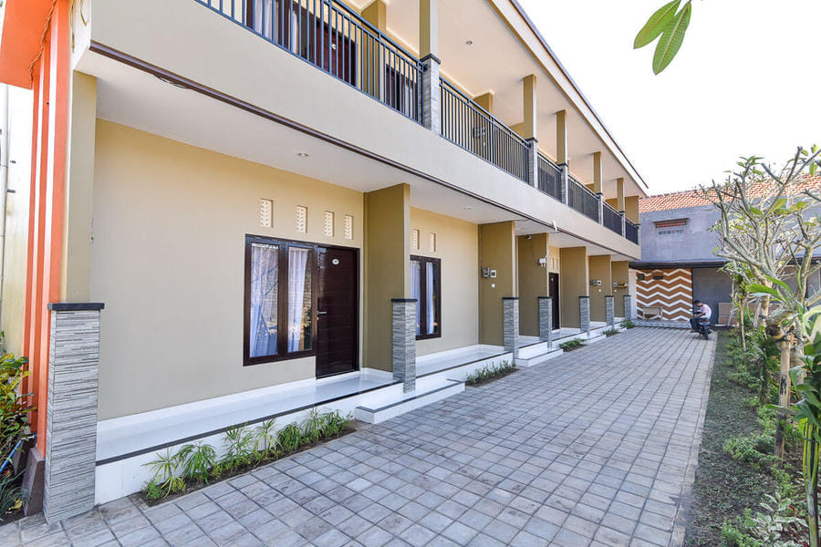 RedDoorz Plus near Jalan Imam Bonjol Denpasar