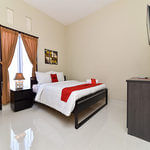 RedDoorz Plus near Jalan Imam Bonjol Denpasar