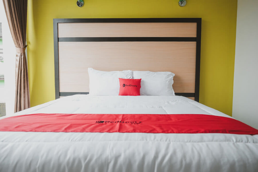 RedDoorz Room
