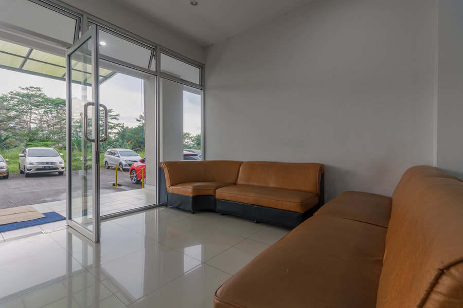 RedDoorz Apartment @ Dramaga Tower