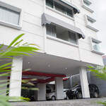 RedDoorz near Trans Studio Mall 3