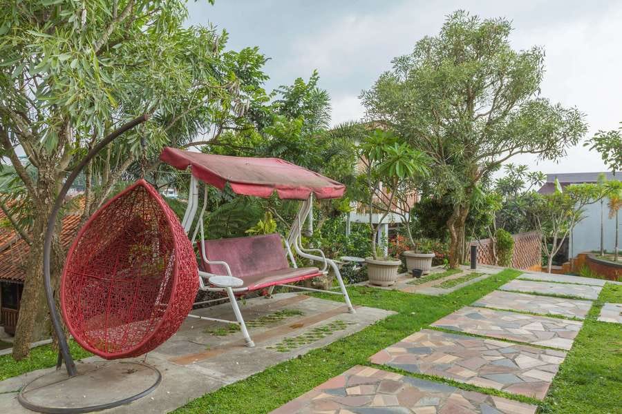 RedDoorz near Farmhouse Lembang