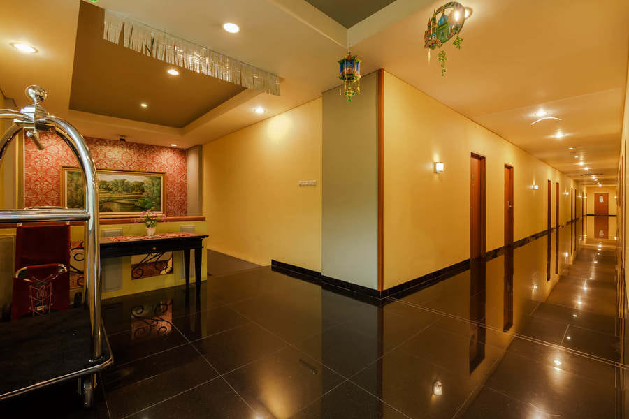 RedDoorz Plus near Dunia Fantasi Ancol