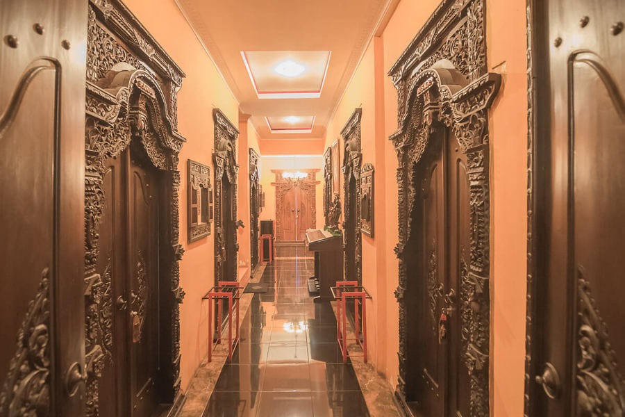 RedDoorz Syariah Near Margahayu Raya