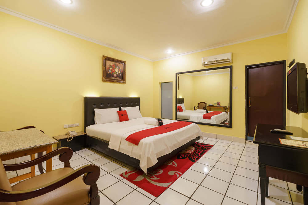 RedDoorz Room