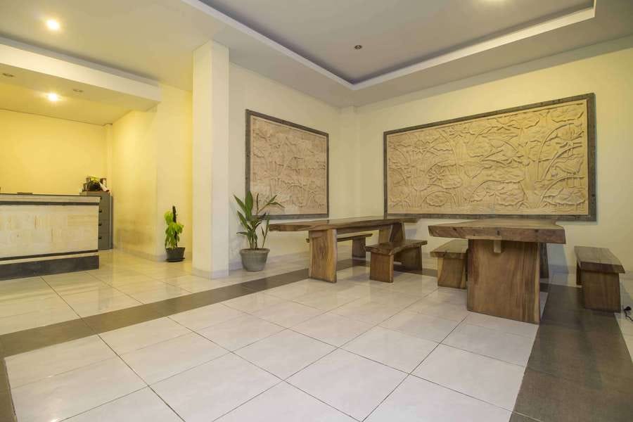 RedDoorz @ Benesari 2