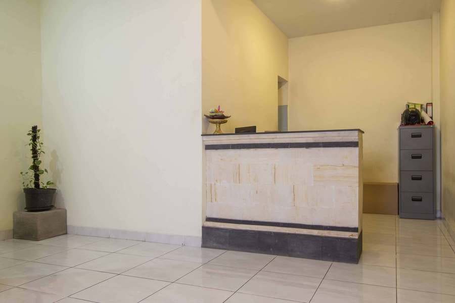 RedDoorz @ Benesari 2