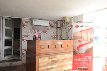 RedDoorz near Pelabuhan Tanjung Perak 2 Surabaya