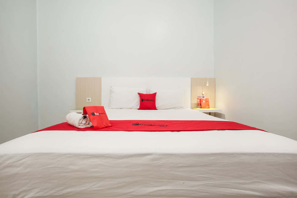 RedDoorz Room