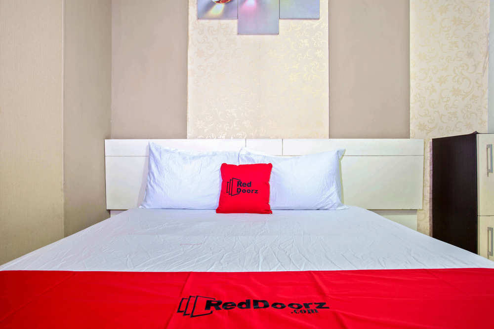 RedDoorz Room