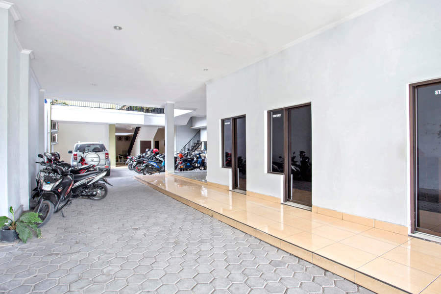 RedDoorz near Adisucipto Airport 3