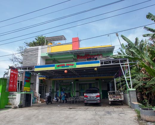 RedDoorz near Banyuwangi Baru Station 