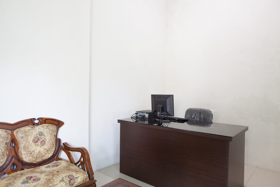 RedDoorz near Banyuwangi Baru Station 