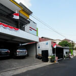RedDoorz near Plaza Simpang Lima