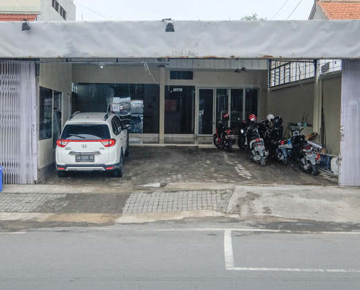 RedDoorz near Universitas Diponegoro Semarang