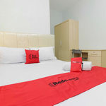 RedDoorz near Siloam Hospital Palembang