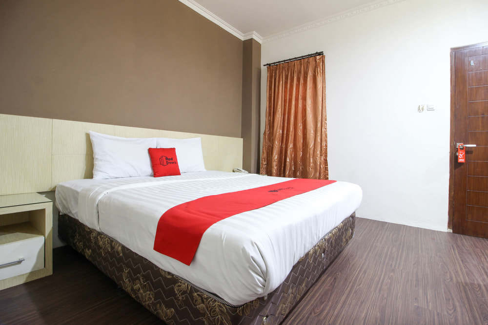 RedDoorz Room