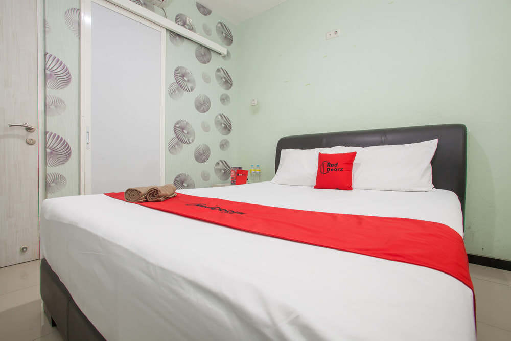RedDoorz Room