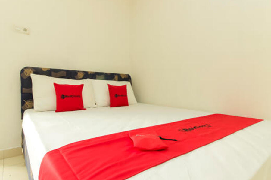 RedDoorz @ Malalayang Manado