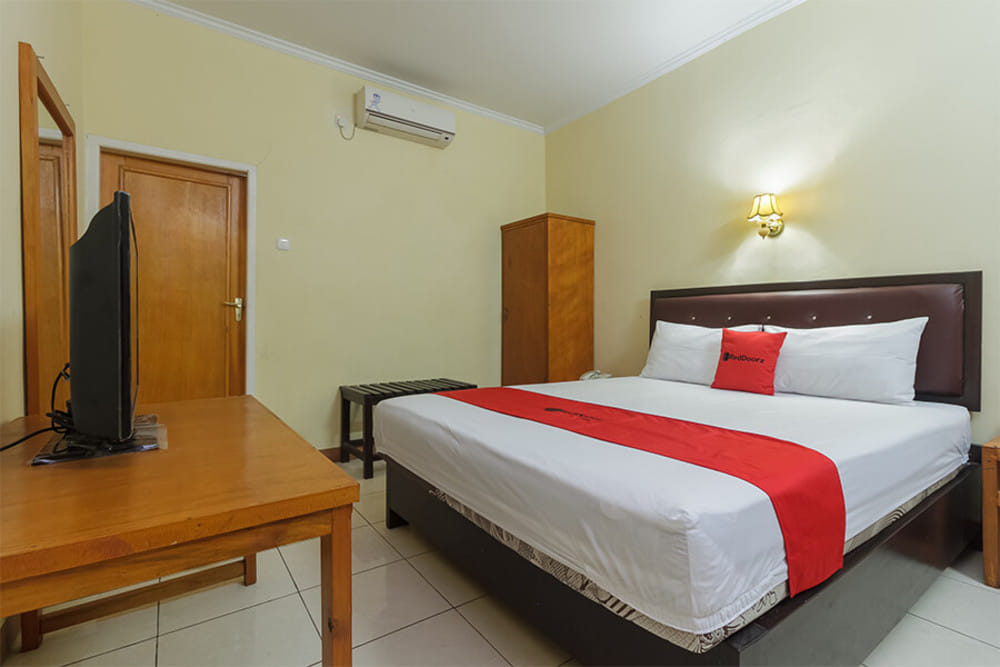 RedDoorz Room