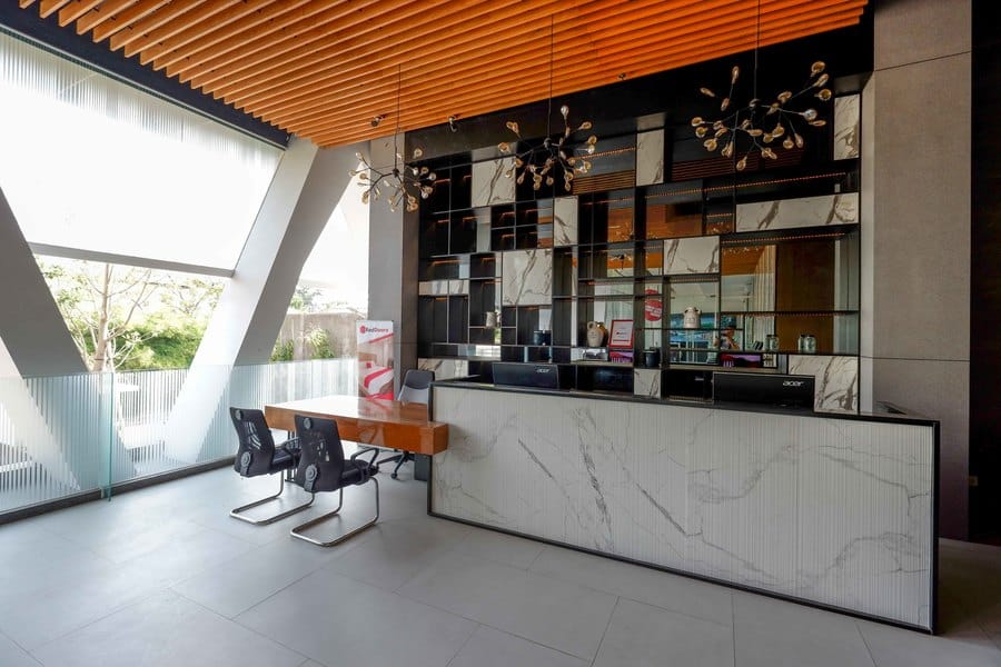 RedDoorz Apartment near Exit Toll Colomadu