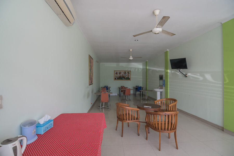 RedDoorz @ Hotel Griya Gatsu Lampung