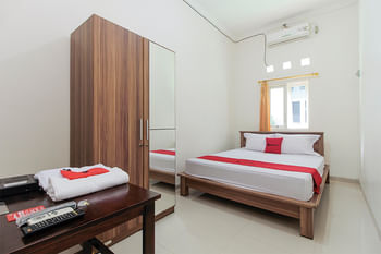 RedDoorz near Universitas Palangkaraya