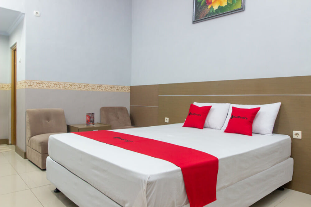 RedDoorz Room