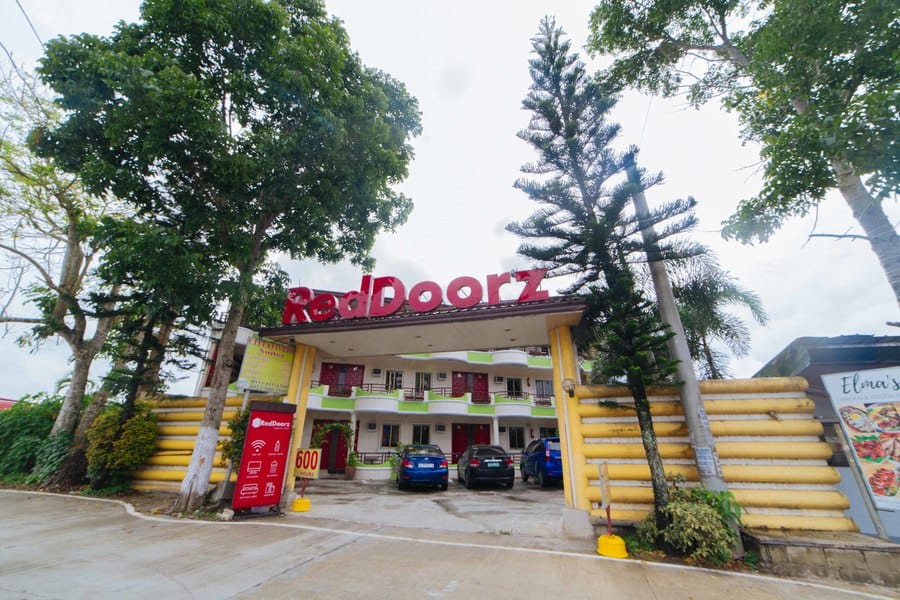 RedDoorz @ Tagaytay Road