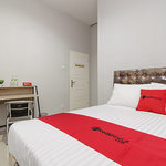 RedDoorz @ Jalan Demang Lebar Raya Palembang