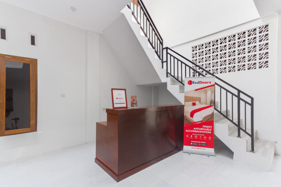 RedDoorz near Pascasarjana UGM 2